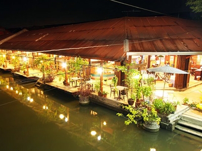 เรือนไม้ริมน้ำโชติกา Chotika Riverfront