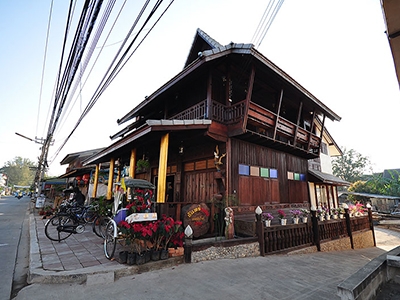 จันทร์แดงเกสท์เฮาส์ น่าน