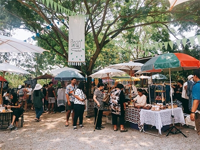 ฉำฉา market สันกำแพง เชียงใหม่