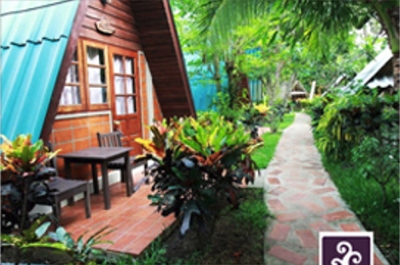 บ้านไม้หอม อัมพวา Banmaihom Amphawa