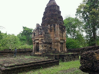 ปราสาทตาเมือนโต๊ด พนมดงรัก สุรินทร์