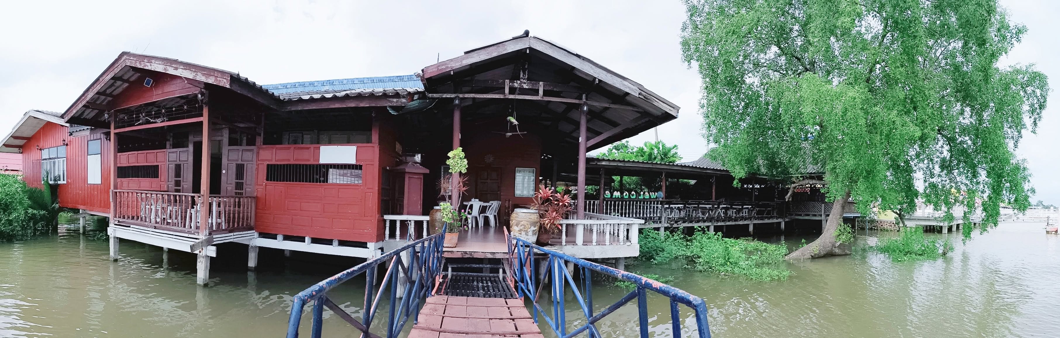 บ้านบนโฮมสเตย์ อัมพวา