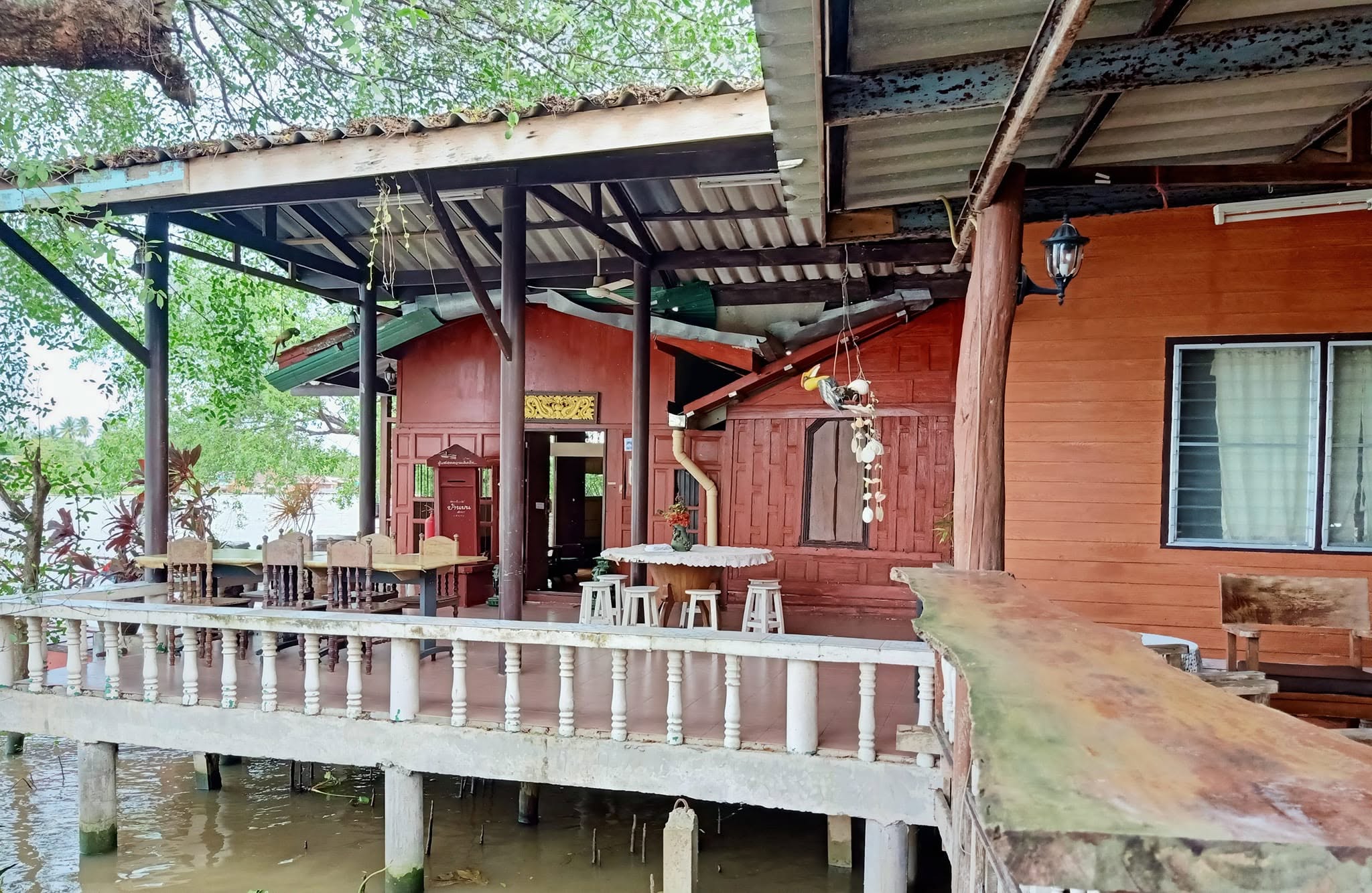 บ้านบนโฮมสเตย์ อัมพวา