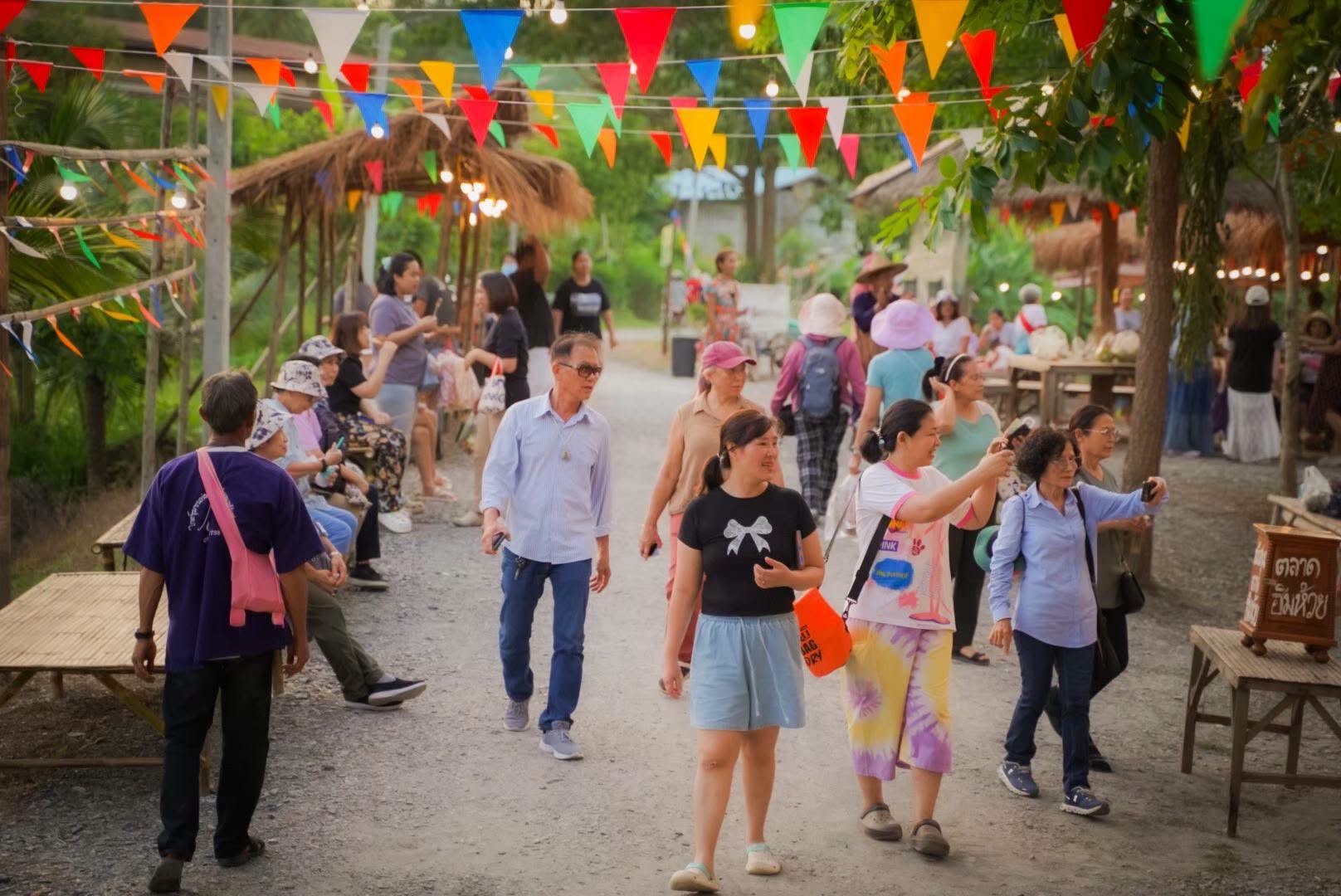 โฮมสเตย์บ้านนาต้นจั่น จังหวัดสุโขทัย