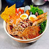 ก๋วยเตี๋ยวต้มยำไข่หวาน ประตูสวนดอก
